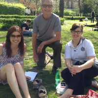 London picnic lunch with the girls in Russell Square