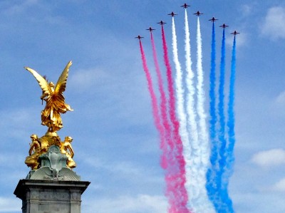 The Red Arrows above the Victoria Memorial at Buckingham Palace